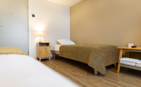 Hotell Tartu hostelituba erladi voodite ja rätikutega - mugav hostelituba Tartus